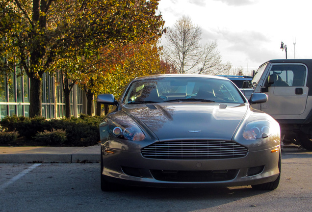 Aston Martin DB9