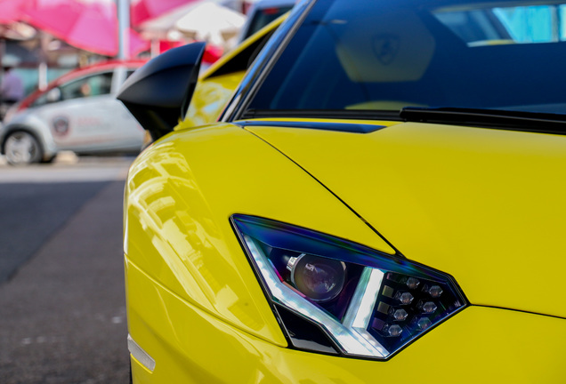 Lamborghini Aventador LP720-4 Roadster 50° Anniversario