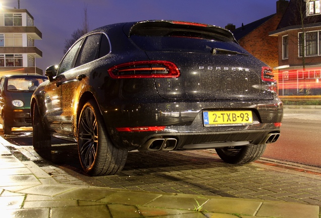 Porsche 95B Macan Turbo