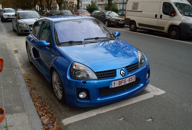 Renault Clio V6 Phase II