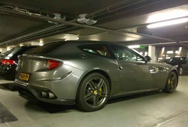 Ferrari FF