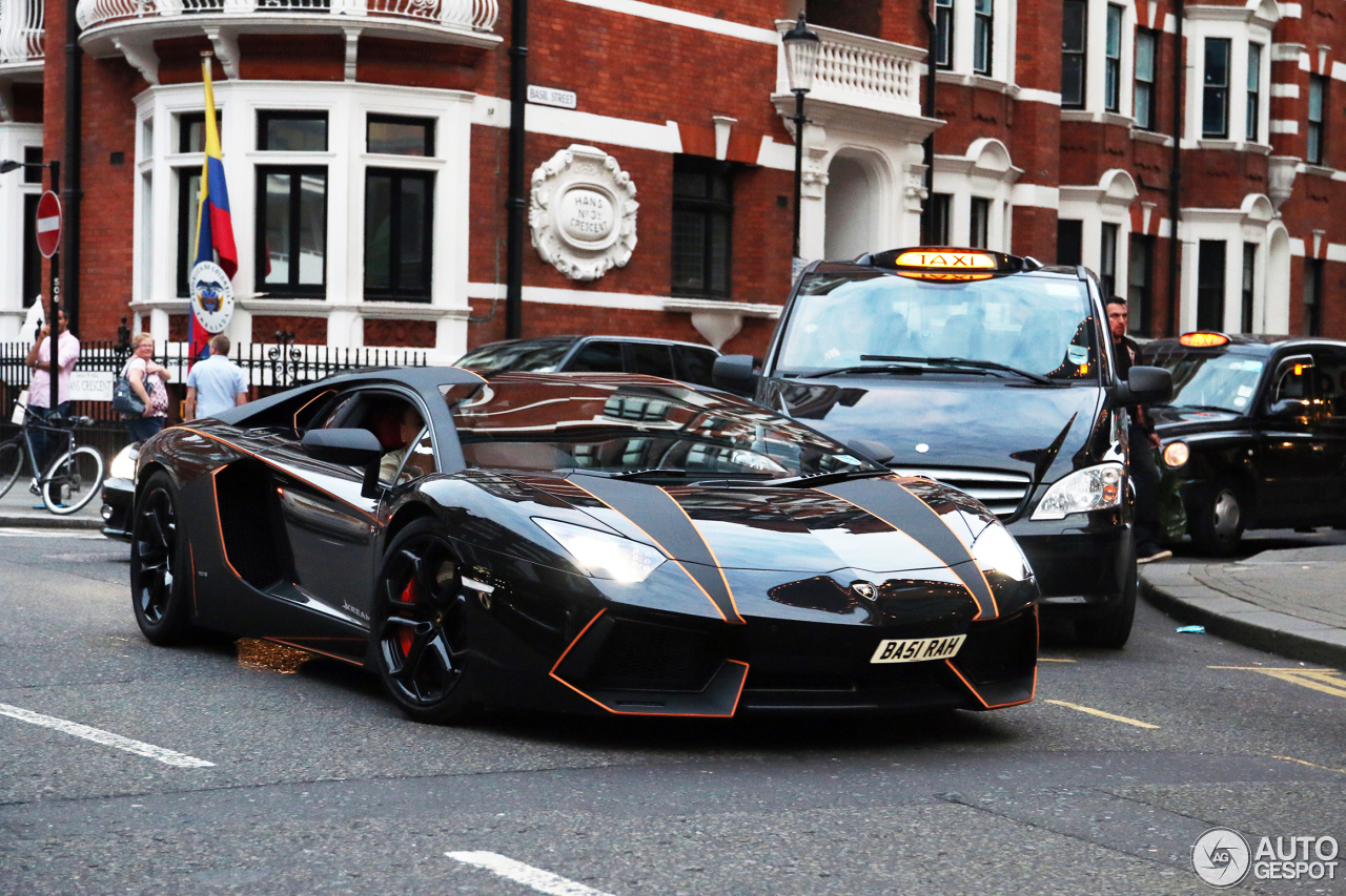 Lamborghini Aventador LP700-4