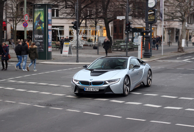 BMW i8