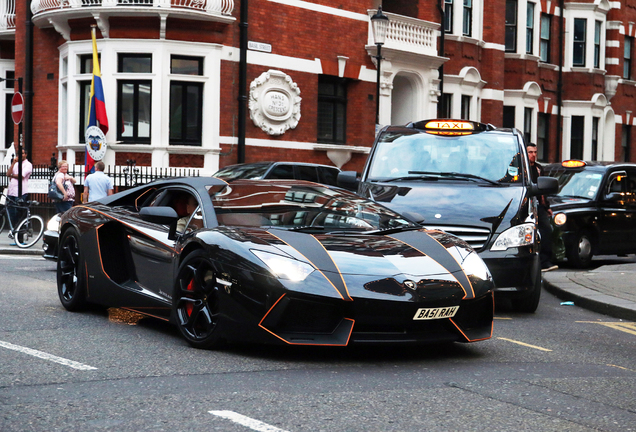 Lamborghini Aventador LP700-4