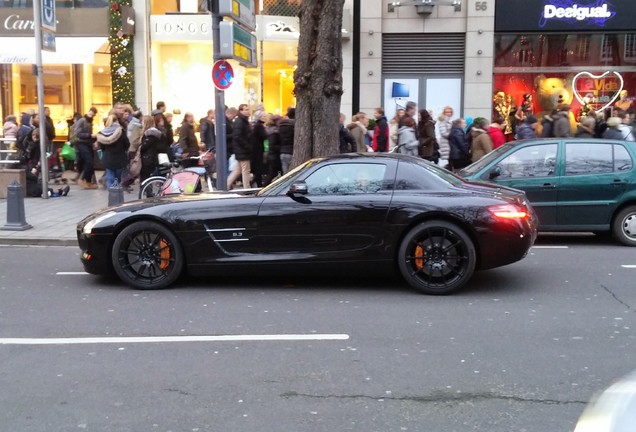 Mercedes-Benz SLS AMG