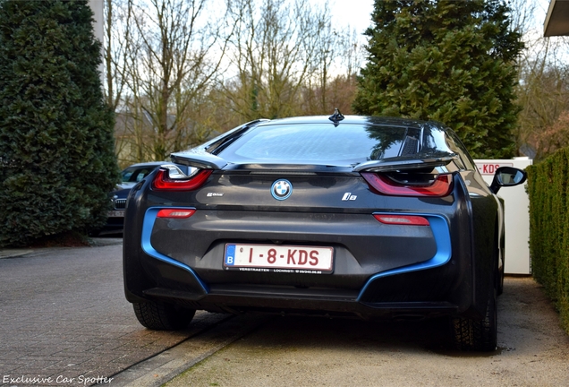 BMW i8