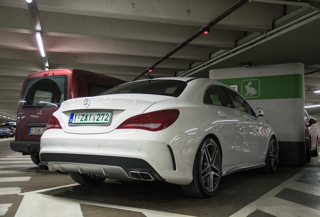 Mercedes-Benz CLA 45 AMG C117