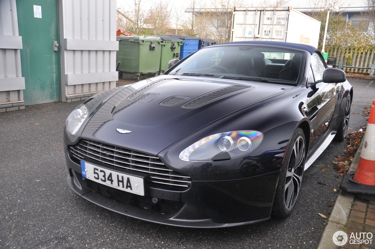 Aston Martin V12 Vantage Roadster