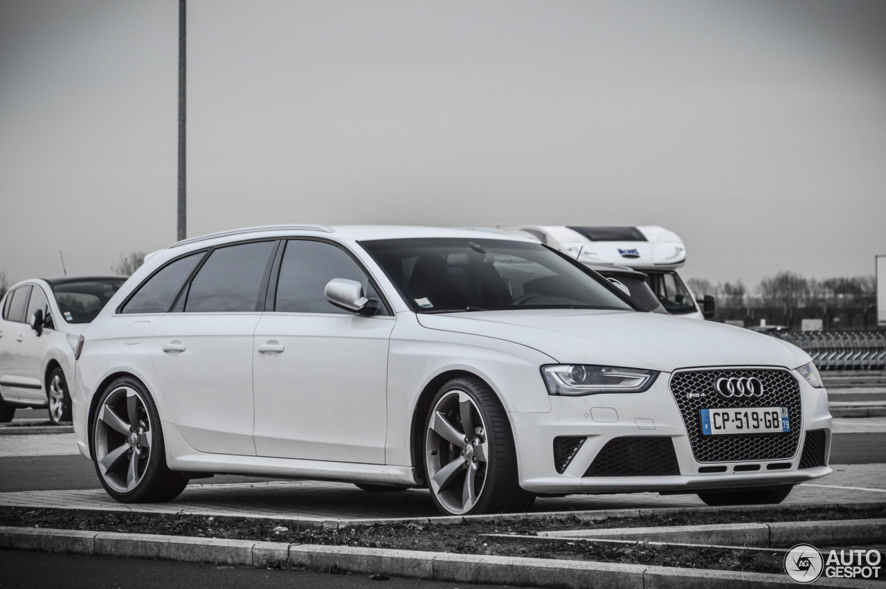 Audi RS4 Avant B8