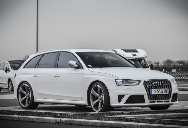 Audi RS4 Avant B8