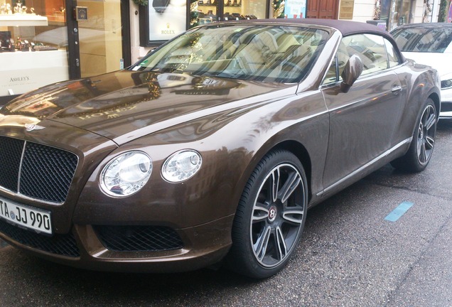 Bentley Continental GTC V8