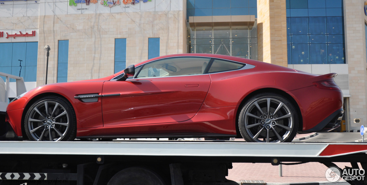 Aston Martin Vanquish 2013