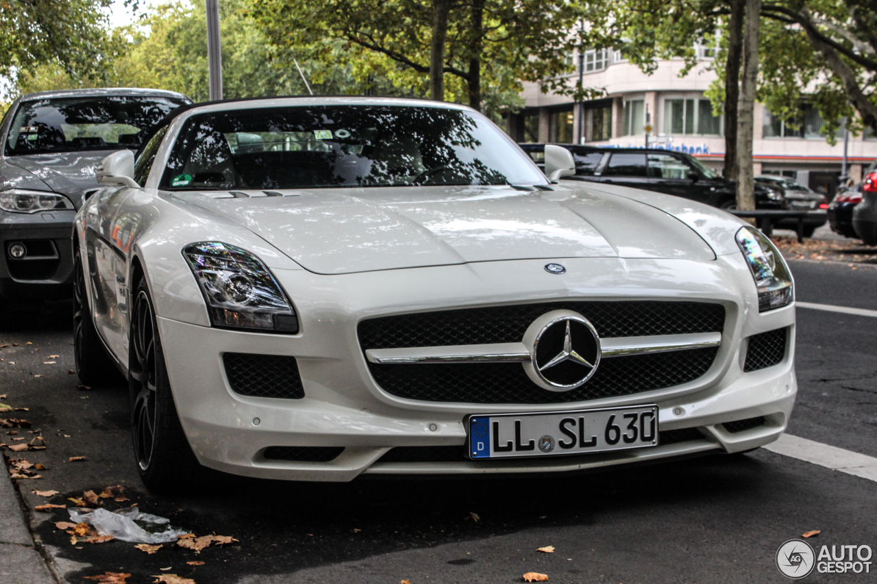 Mercedes-Benz SLS AMG Roadster