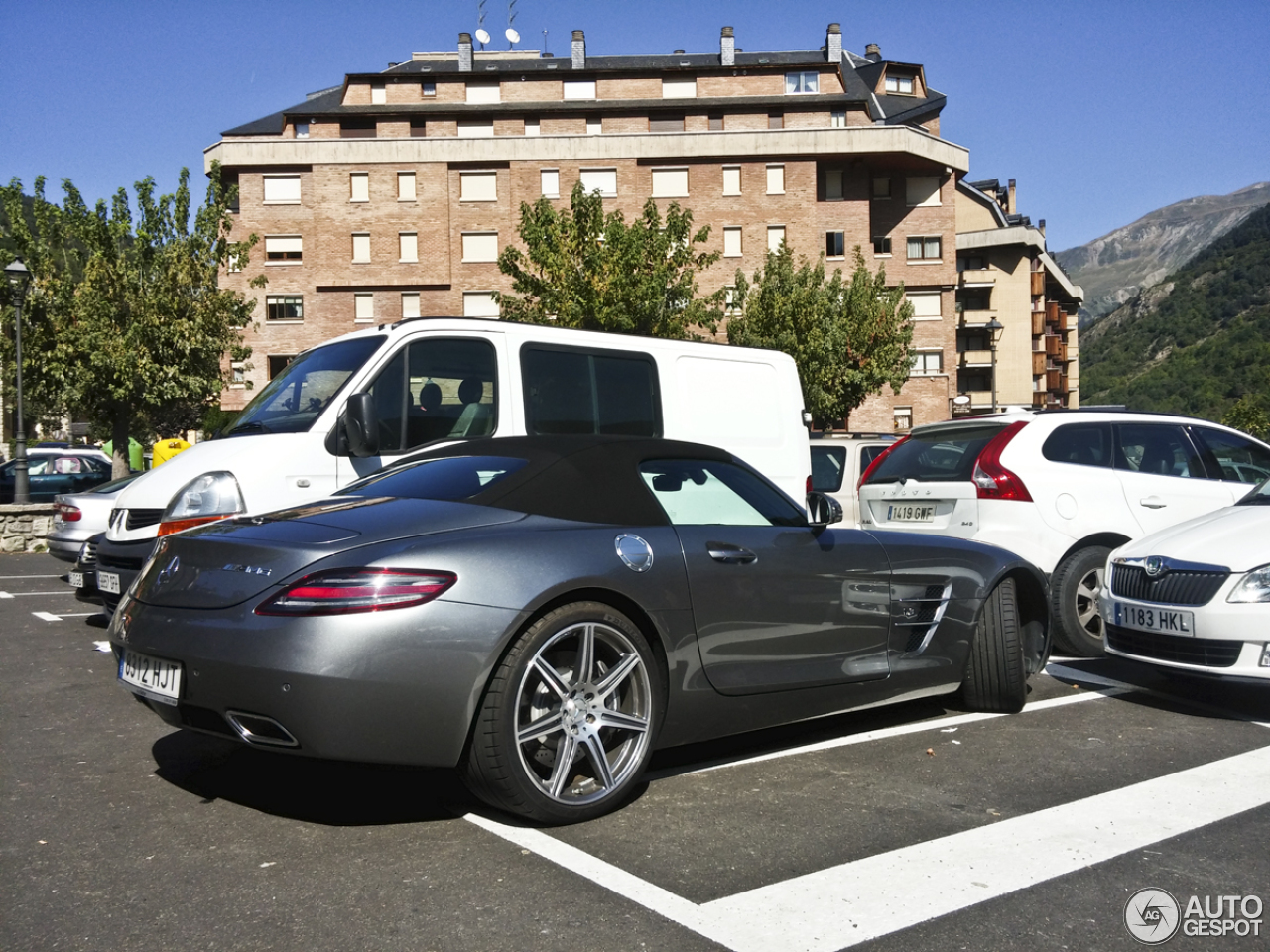 Mercedes-Benz SLS AMG Roadster