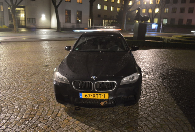 BMW M5 F10 2011