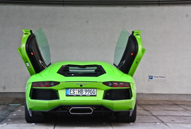 Lamborghini Aventador LP700-4