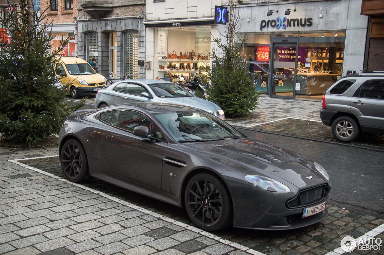 Aston Martin V12 Vantage S