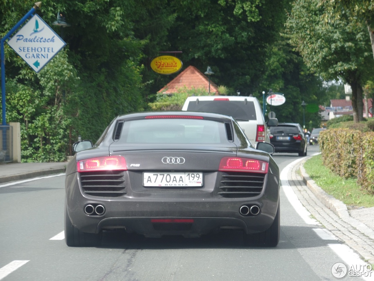 Audi R8