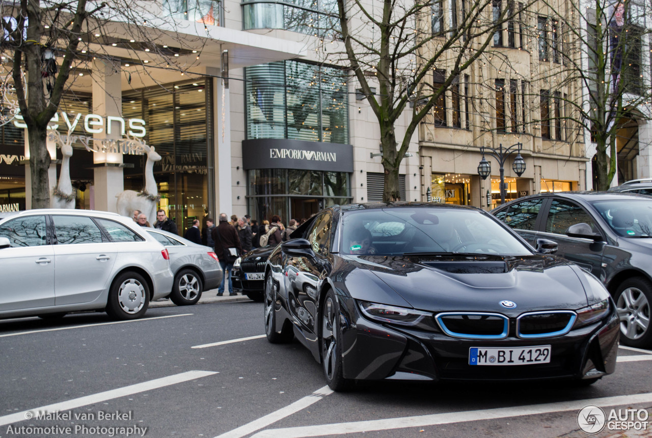 BMW i8