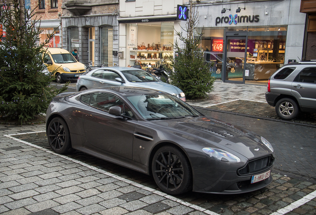 Aston Martin V12 Vantage S