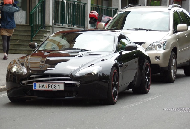 Aston Martin V8 Vantage