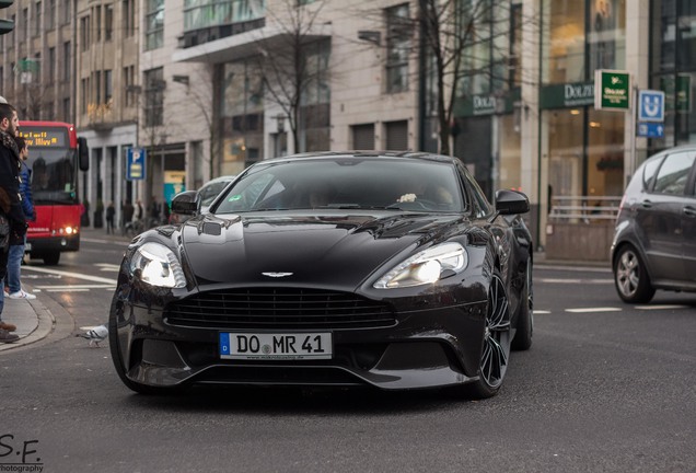 Aston Martin Vanquish 2013