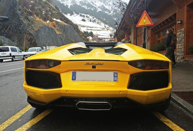 Lamborghini Aventador LP700-4 Roadster