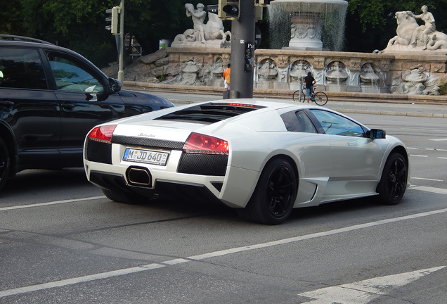 Lamborghini Murciélago LP640