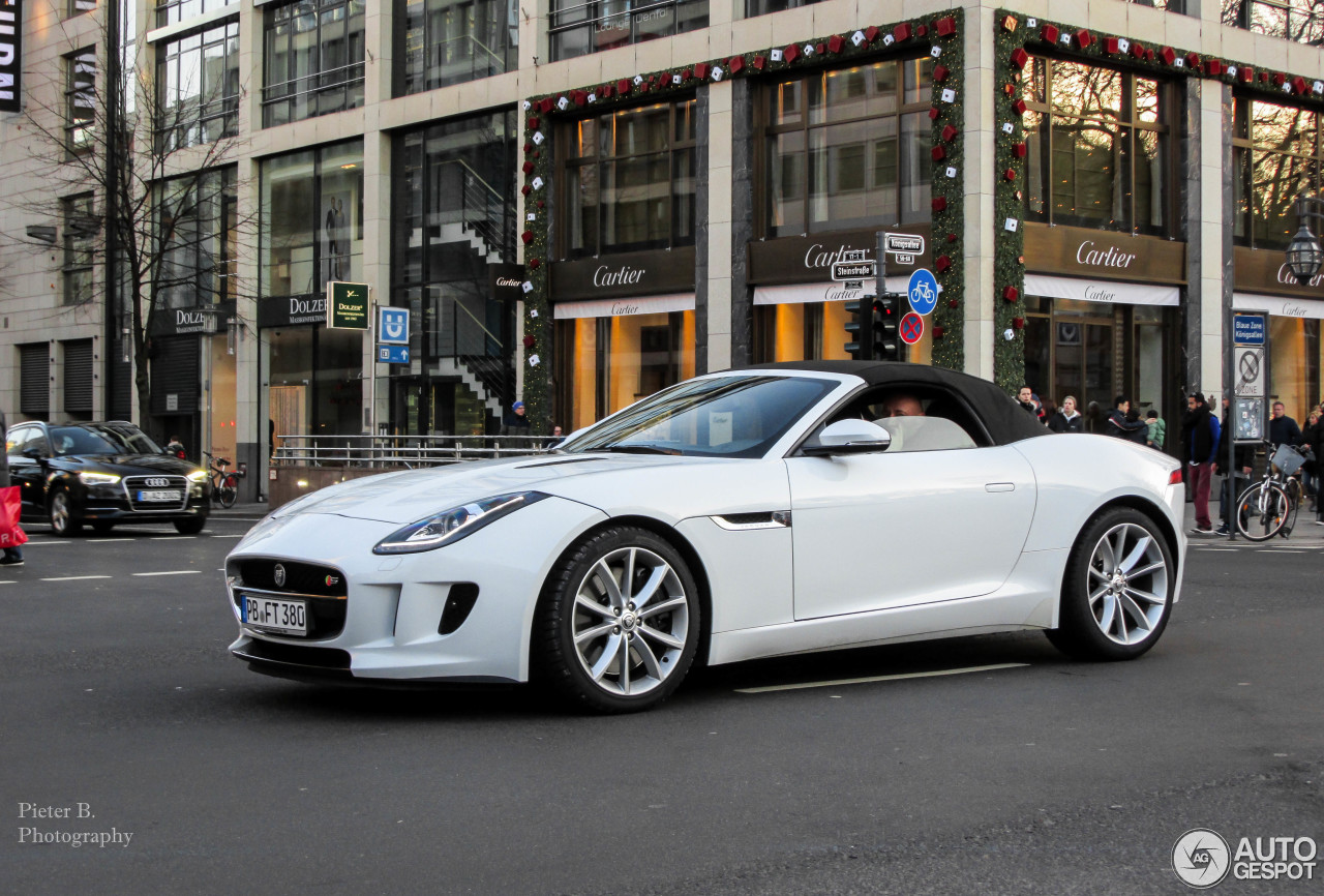 Jaguar F-TYPE S Convertible