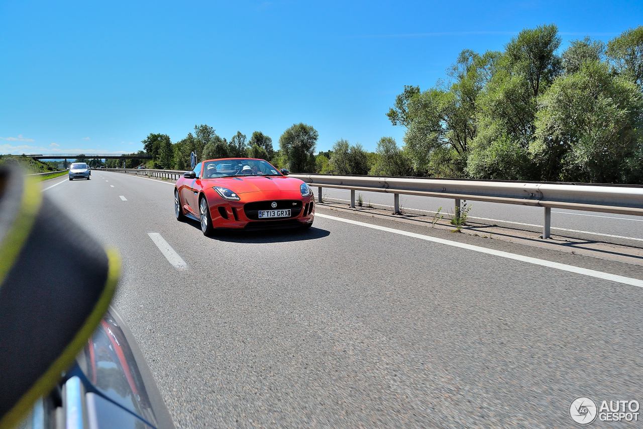 Jaguar F-TYPE S V8 Convertible