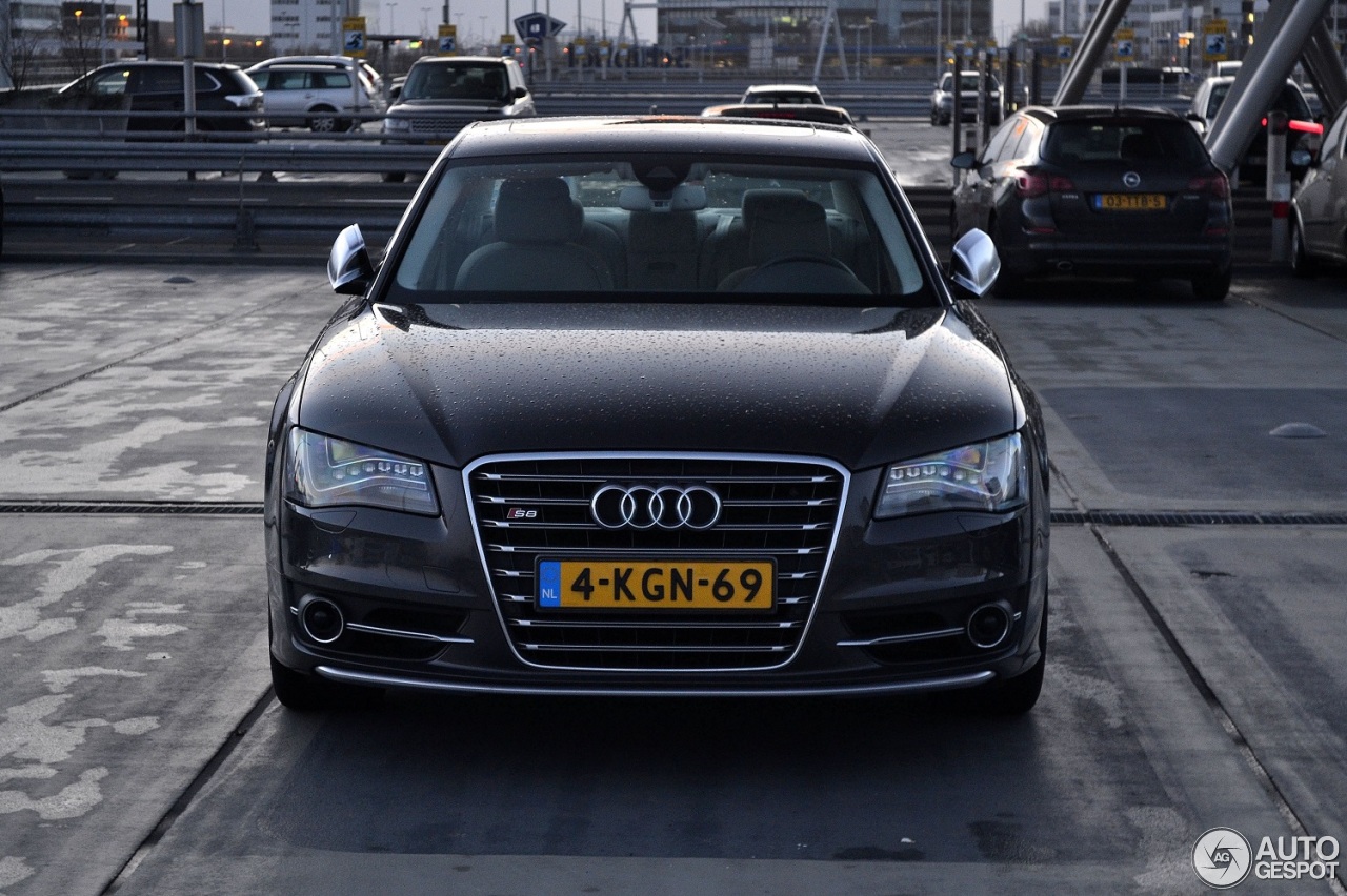 Audi S8 D4