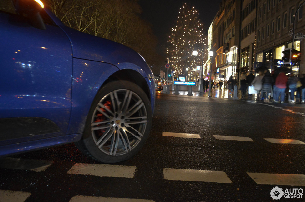 Porsche 95B Macan Turbo