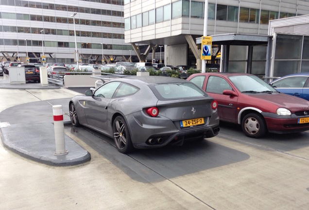 Ferrari FF