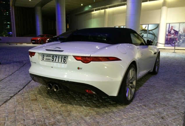 Jaguar F-TYPE S Convertible