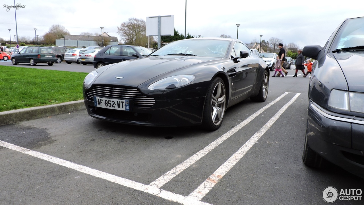 Aston Martin V8 Vantage