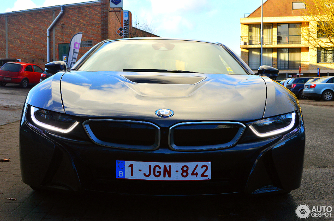 BMW i8