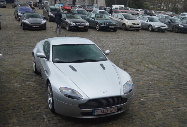 Aston Martin DB9 Volante