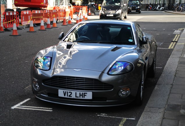 Aston Martin Vanquish S