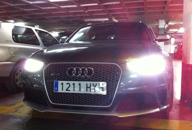 Audi RS4 Avant B8