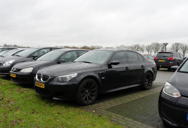 BMW M5 E60 2005