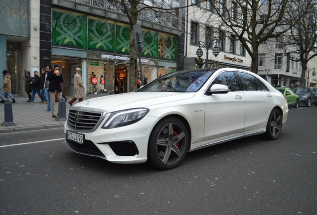 Mercedes-Benz S 63 AMG V222