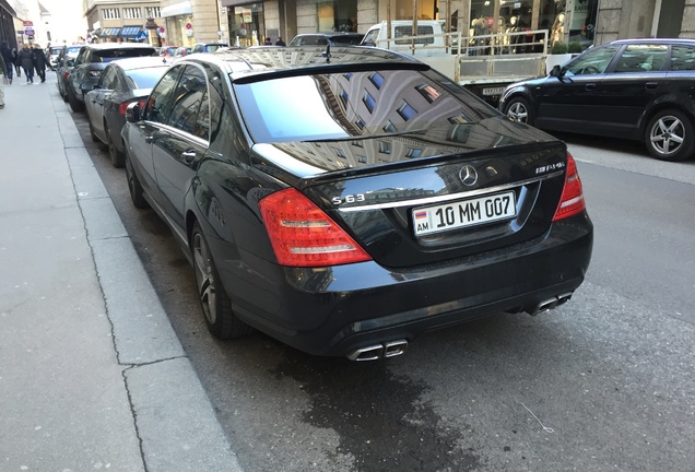 Mercedes-Benz S 63 AMG W221 2011