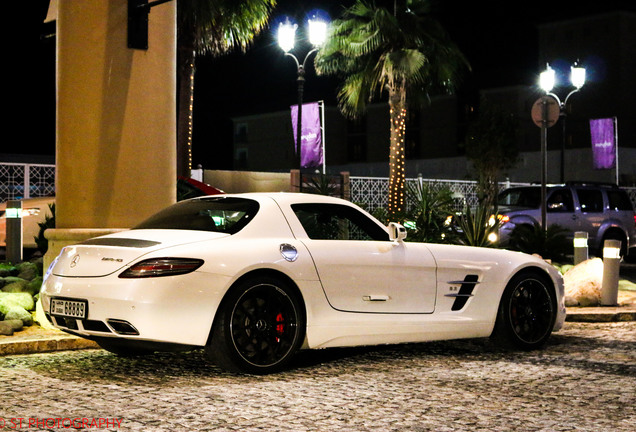 Mercedes-Benz SLS AMG