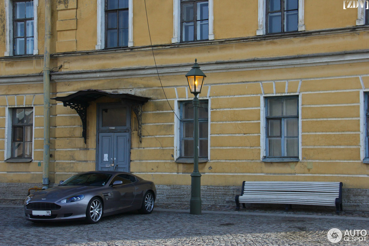 Aston Martin DB9