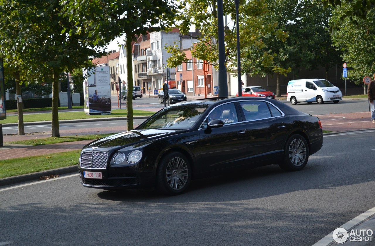 Bentley Flying Spur V8