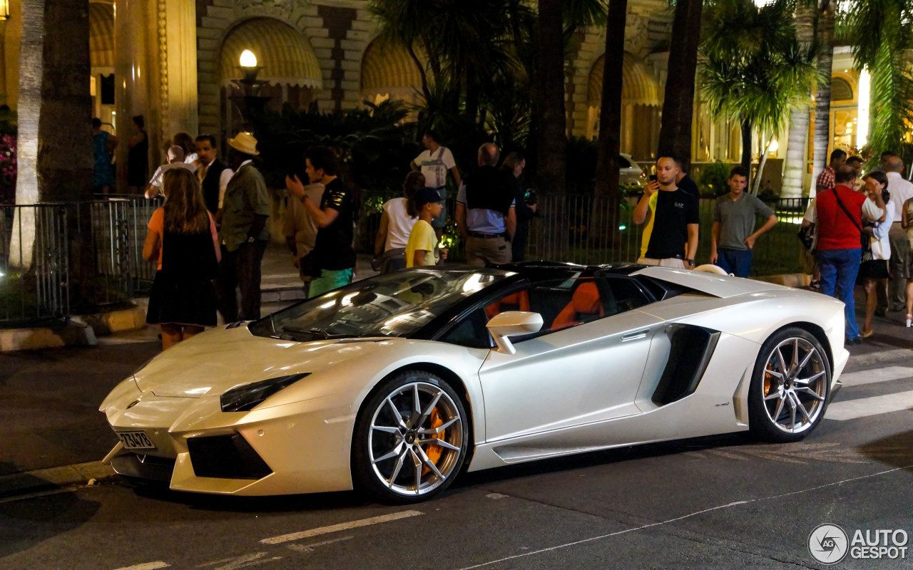 Lamborghini Aventador LP700-4 Roadster