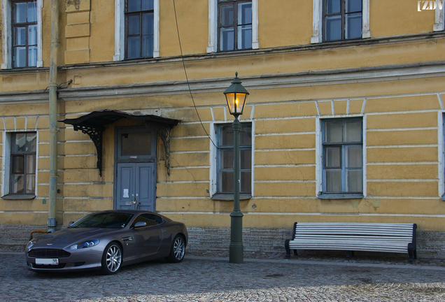 Aston Martin DB9