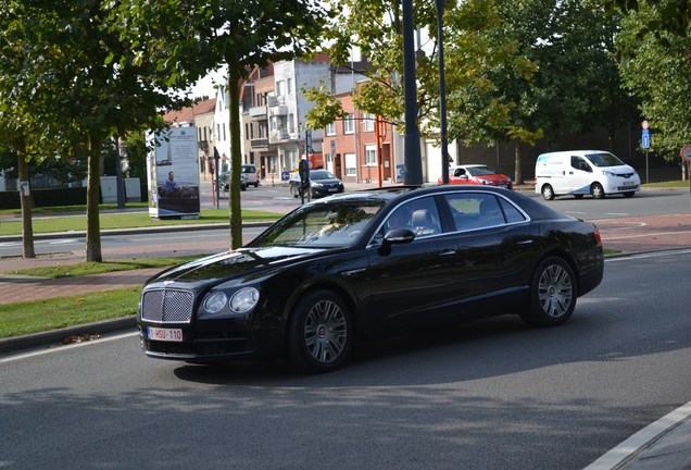 Bentley Flying Spur V8