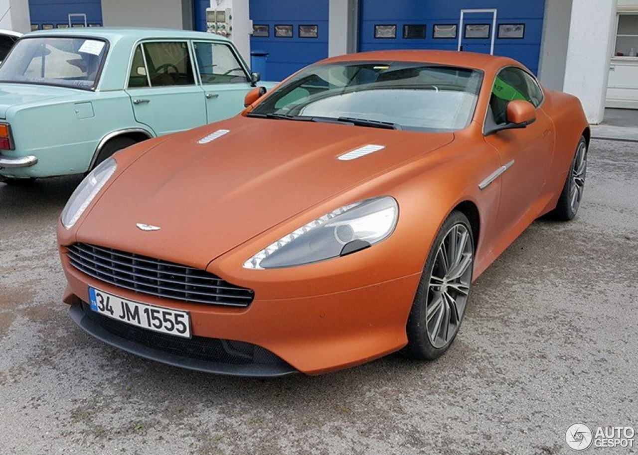 Aston Martin Virage 2011