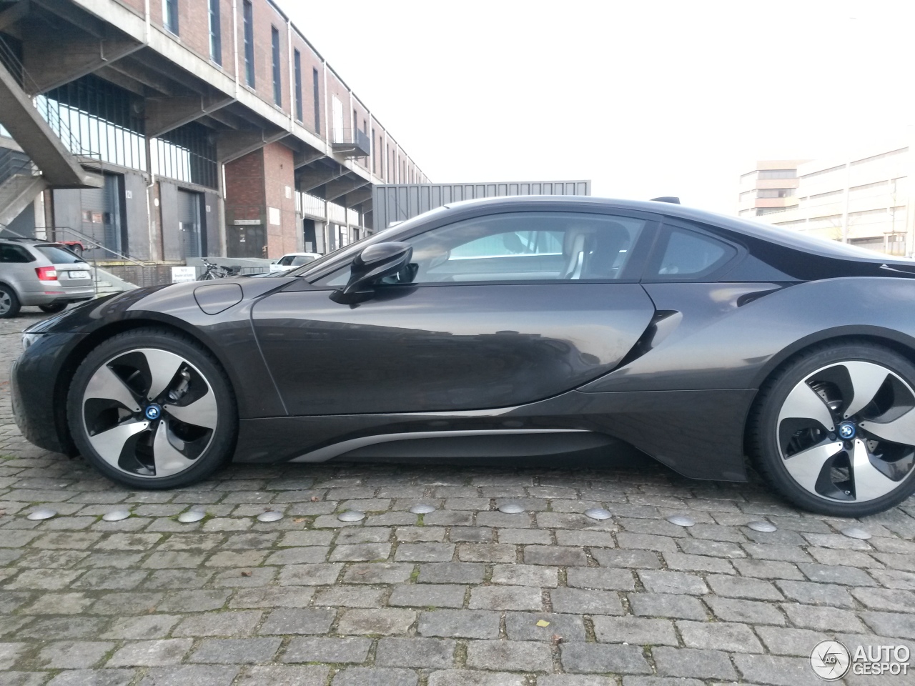 BMW i8